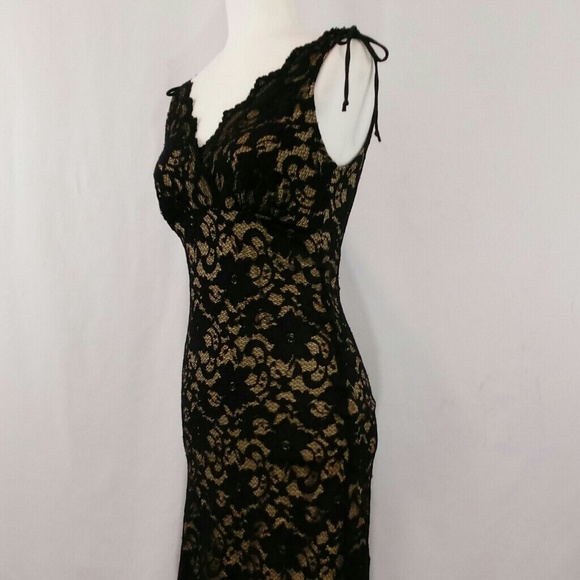 Charlotte Russe Dresses & Skirts - Charlotte Russe lace dress